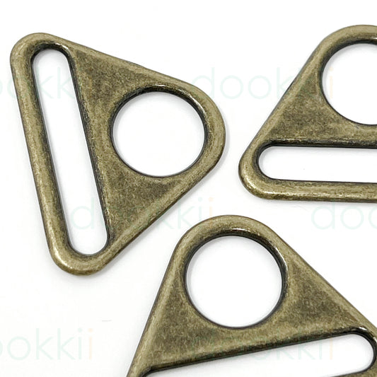 Metal Triangle Connector - 38mm - Antique Brass